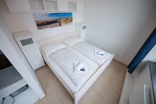 Apartments Kope?n� With Parking