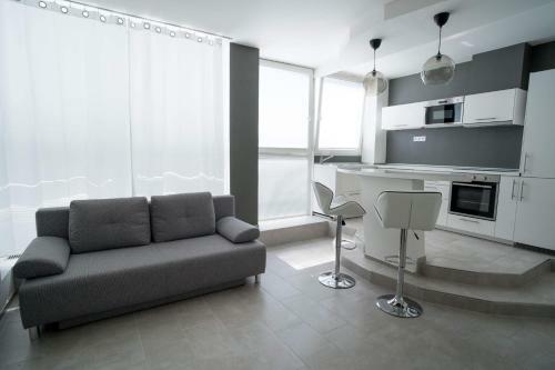Apartments Kope?n� With Parking