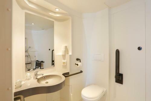 First Inn Hotel Paris Sud Les Ulis
