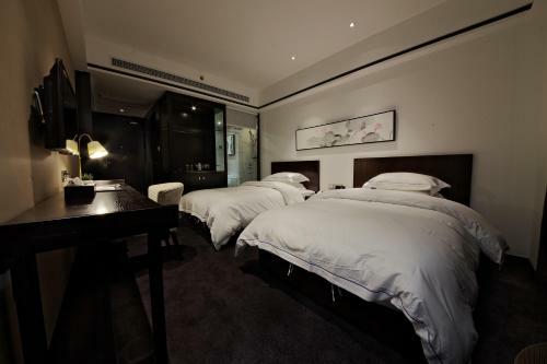 Eden Hotel