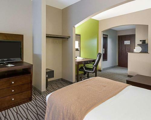 Hotel Quality Suites Sulphur