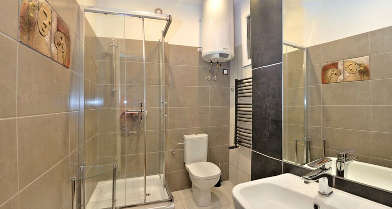 Hostal Cybulskiego Guest Rooms