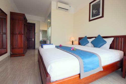 Prince Hotel