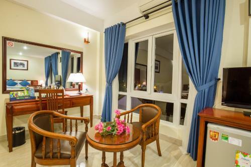 Prince Hotel