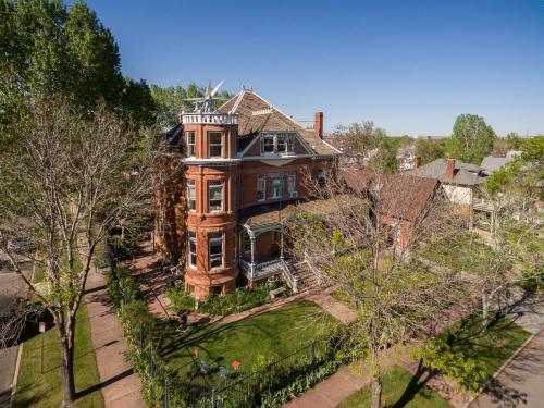Bed & Breakfast Lumber Baron Inn And Gardens