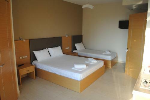 Niriides Studios And Apartments