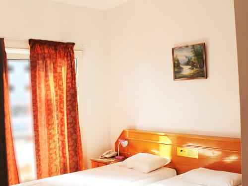 Rebioz Hotel