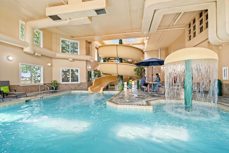 Hotel Wingate By Wyndham - Edmonton West