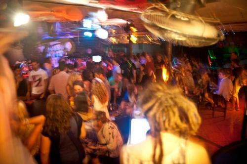 Hostal Top Banana Guesthouse & Rooftop Bar
