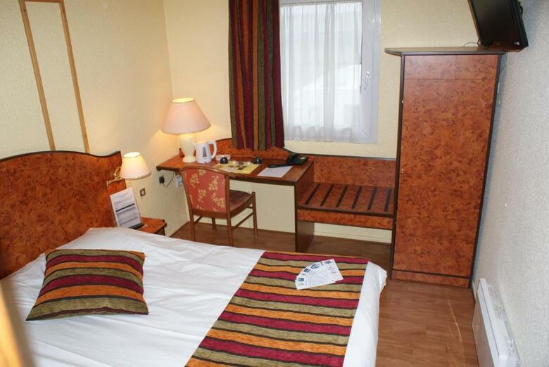 Cottage Hotel