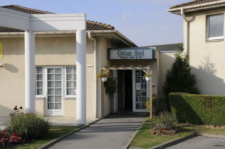 Cottage Hotel
