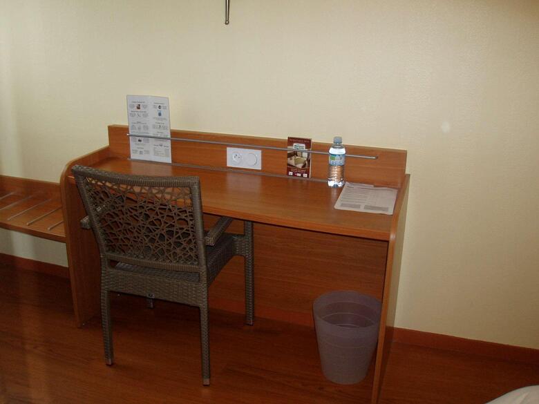 Comfort Hotel De Beaulieu (.)