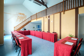 Park & Suites Elegance Saint Nazaire Hotel