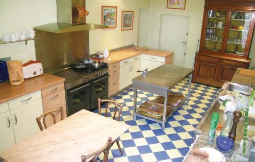 Holiday Home Mas De La Tour De Lubiere