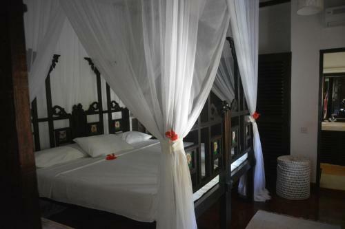 Bed & Breakfast Luna House Moyo Wa Dunia Ltd