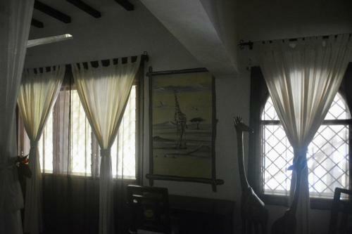 Bed & Breakfast Luna House Moyo Wa Dunia Ltd