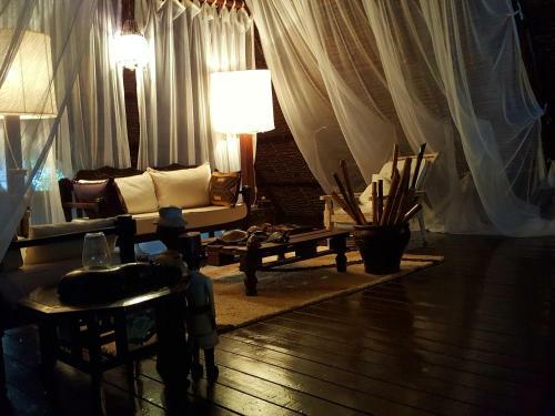 Bed & Breakfast Luna House Moyo Wa Dunia Ltd