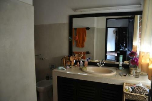 Bed & Breakfast Luna House Moyo Wa Dunia Ltd