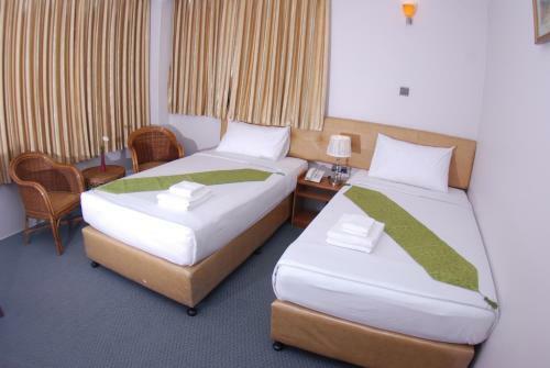 Holiday Hotel