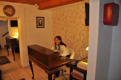 Hostal Imerek Tas Ev Hotel