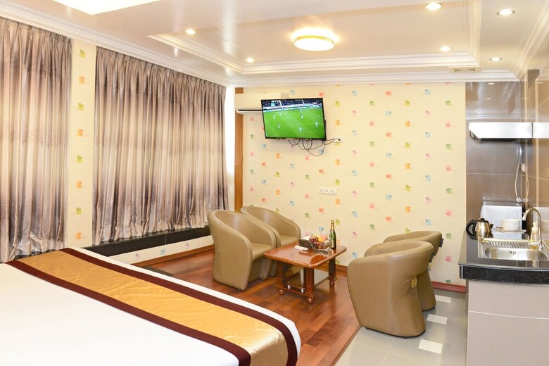 Hotel Grand United (ahlone Branch)