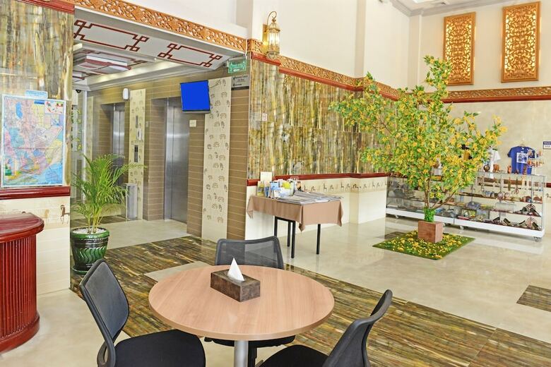 Hotel Grand United (ahlone Branch)