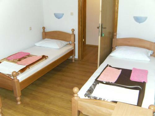 Hostal Pansion Pero Elez