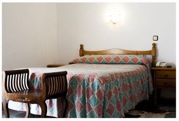 Hotel El Mes�n De Despe�aperros