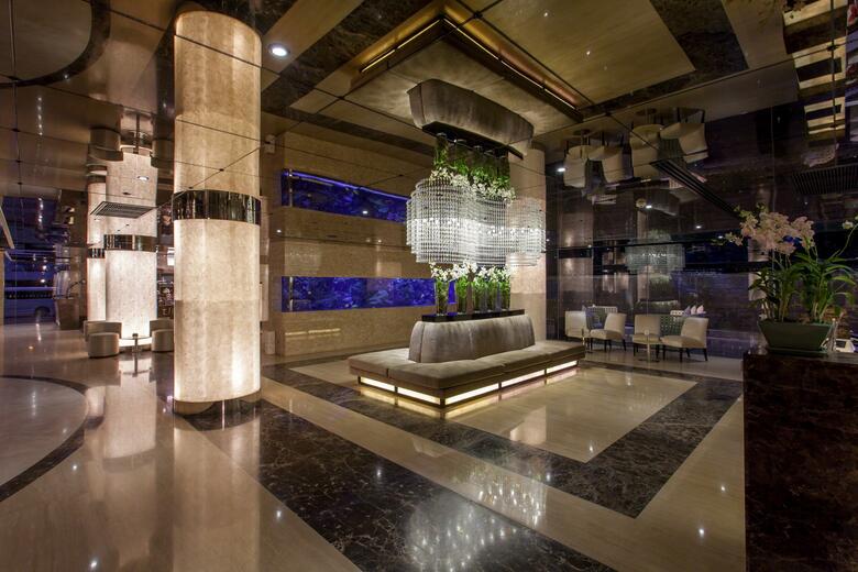 Hotel Centara Grand Phratamnak Pattaya