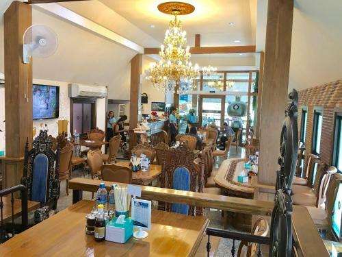 Hotel Khun Sri Resort