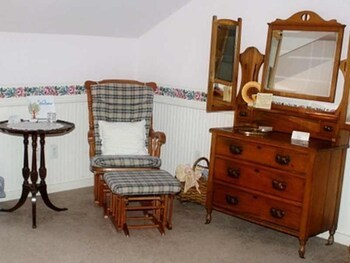 Woodrow House Bed & Breakfast