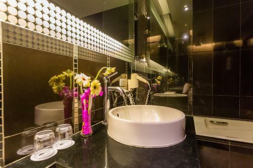 Nova Platinum Hotel