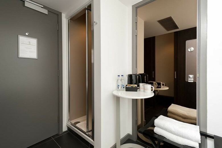 Heeton Concept Hotel � Luma Hammersmith