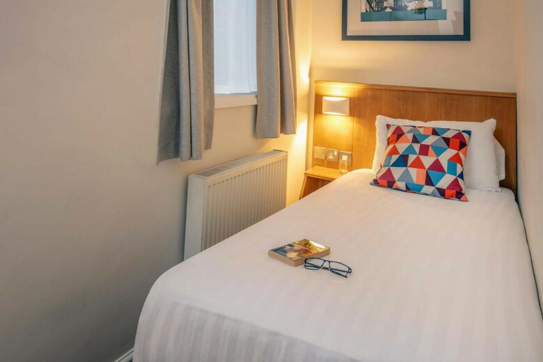 Queensway Hotel, Sure Hotel Collection By Best Western