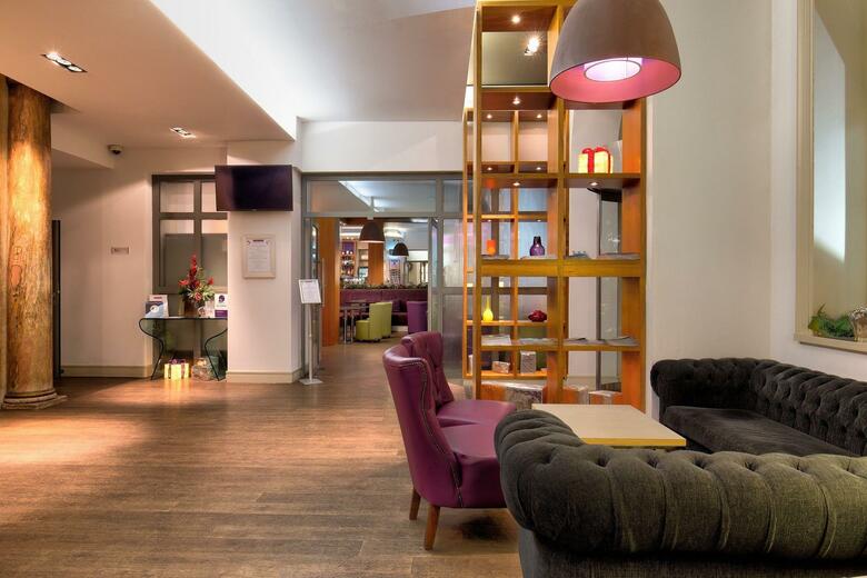 Hotel Ambassadors In Bloomsbury