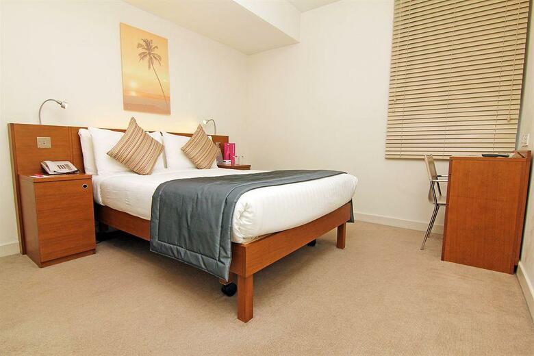 Hotel Ambassadors In Bloomsbury