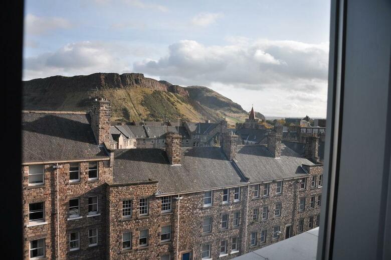 Ten Hill Place Hotel