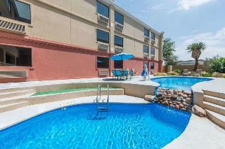 Hotel Baymont Inn And Suites Lubbock
