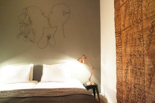 Hostal Alberti - Bed & Bike