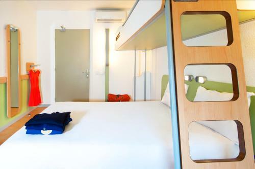 Hotel Ibis Budget Caen Memorial