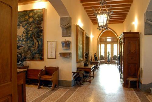 Hostal Ch�teau Des Faugs