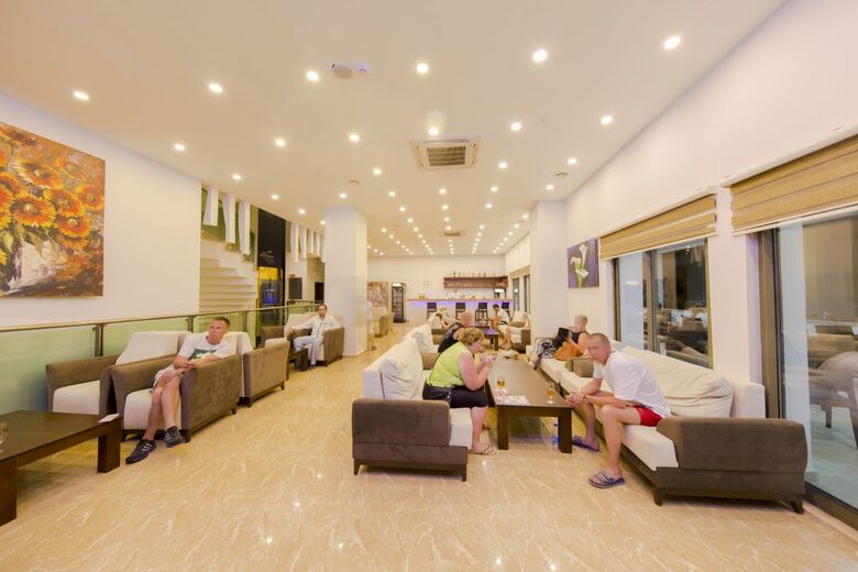 Hotel Maya World Park Adult Only +15