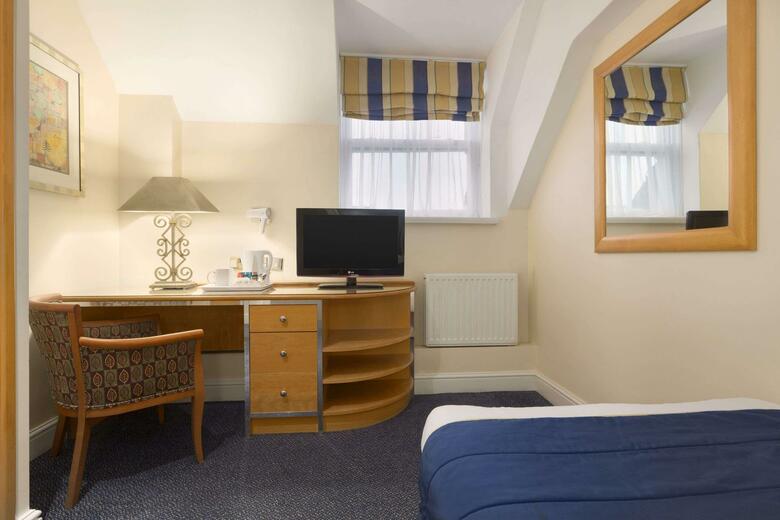 Hotel Ramada Crawley Gatwick