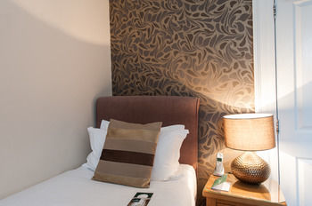 Glen Mhor Hotel & Restaurant