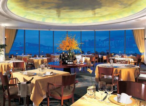 Hotel Harbour Grand Kowloon