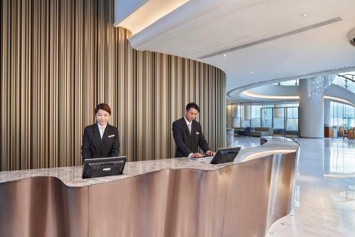 Hotel Harbour Grand Kowloon