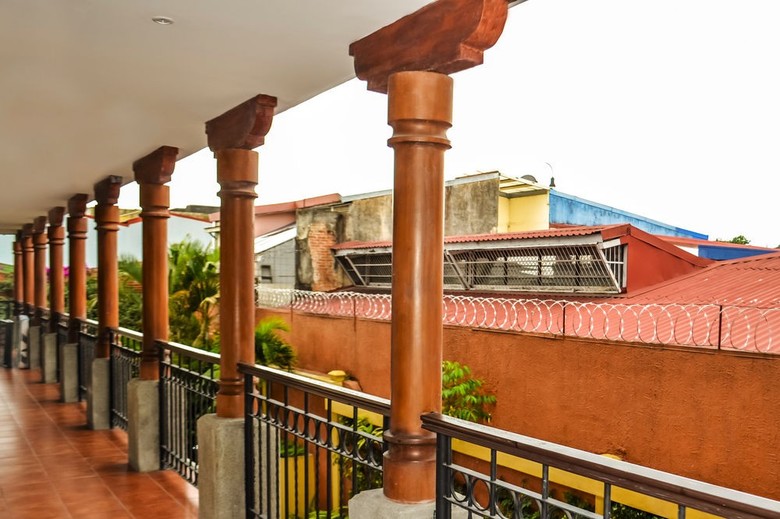 Hotel Colonial