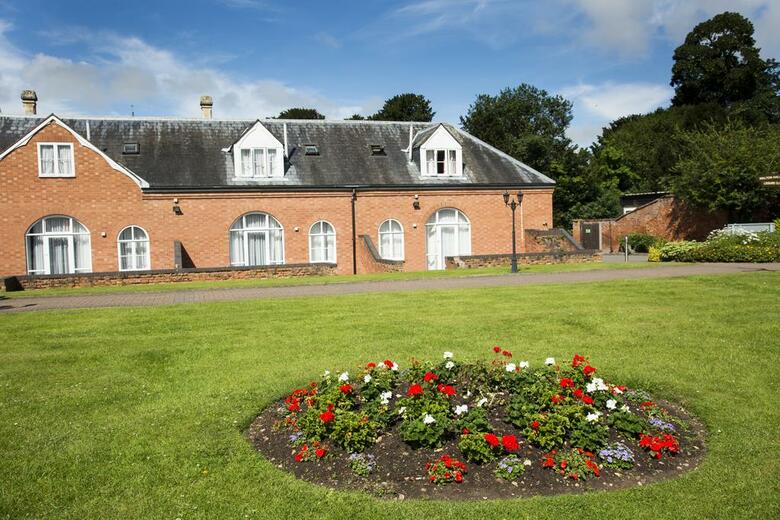 Hotel Walton Hall