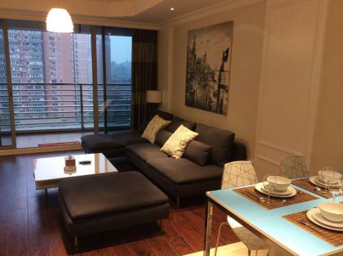 Ri Yue Guang Apartment