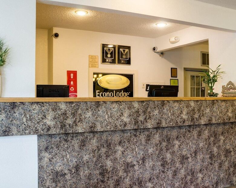 Hotel Econo Lodge Topeka
